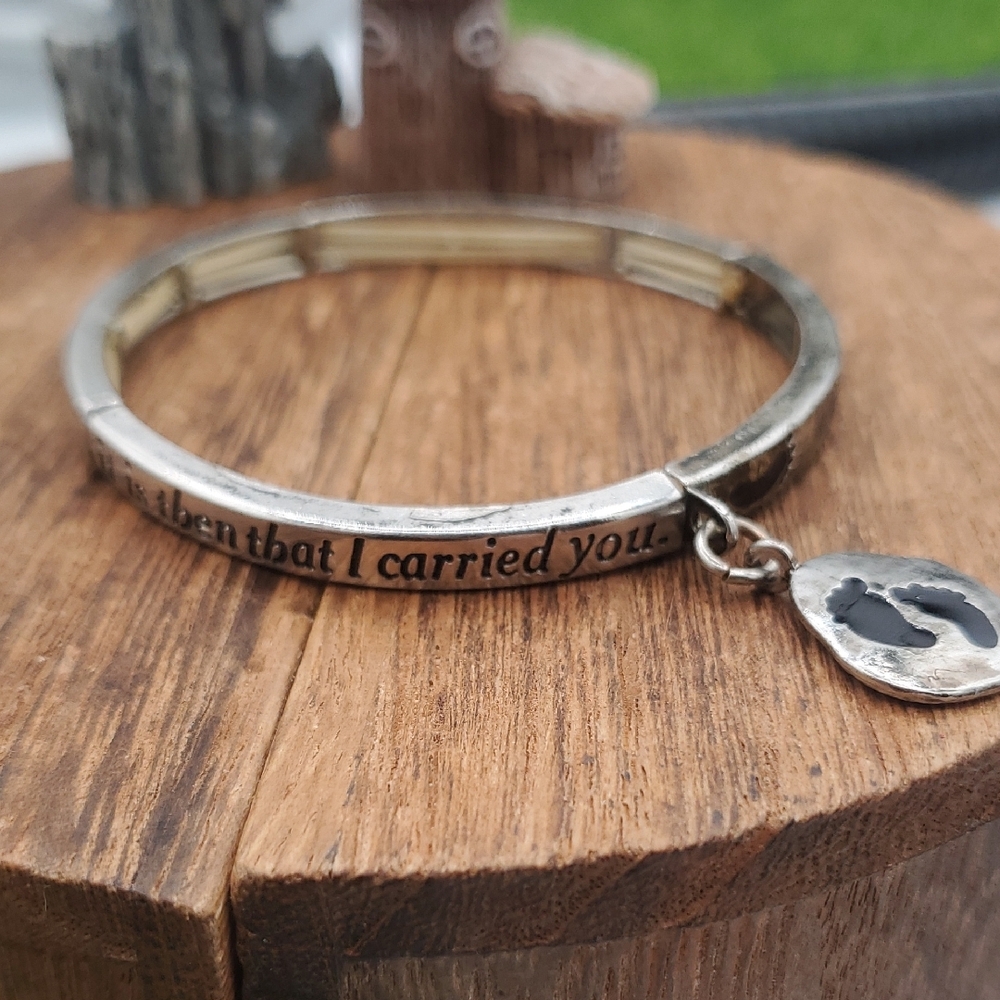 Footprints. I Carried You Religious Bracelet Stretch B3327